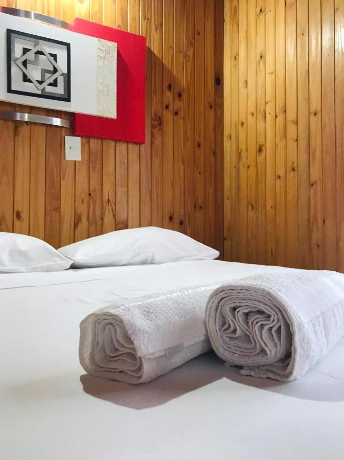 El Pindo Iguazu Aparthotel Puerto Iguazú Exteriör bild