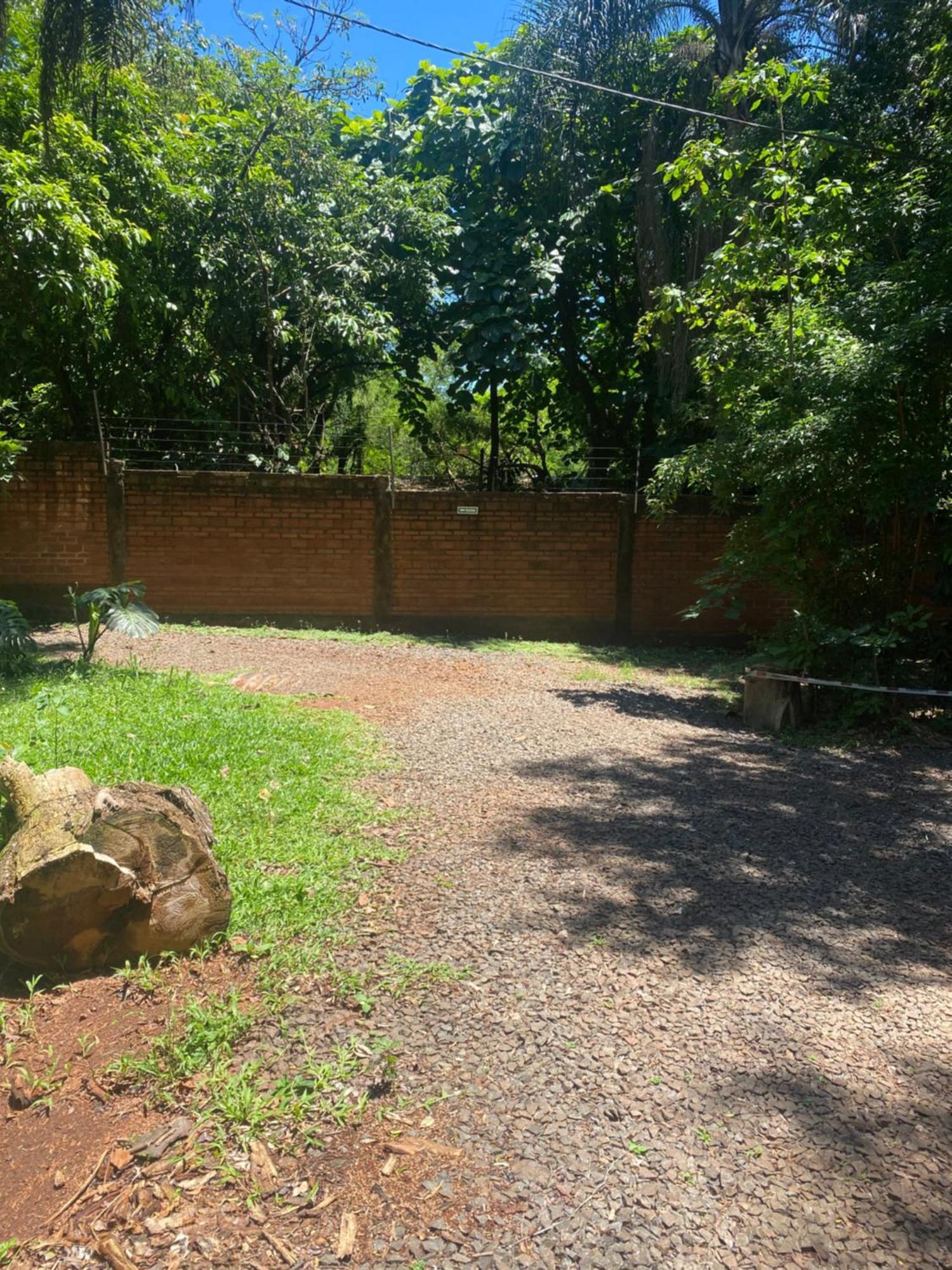 El Pindo Iguazu Aparthotel Puerto Iguazú Exteriör bild